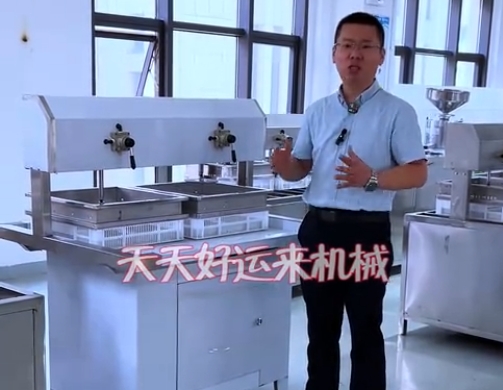 新手如何選用豆腐機(jī)相關(guān)設(shè)備，細(xì)切決定成敗!